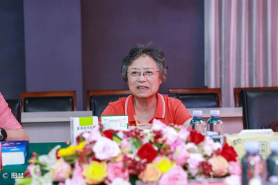 中藥制藥共性技術(shù)國(guó)家重點(diǎn)實(shí)驗(yàn)室聘任清華大學(xué)教授羅國(guó)安、王義明為高級(jí)科學(xué)顧問(wèn)